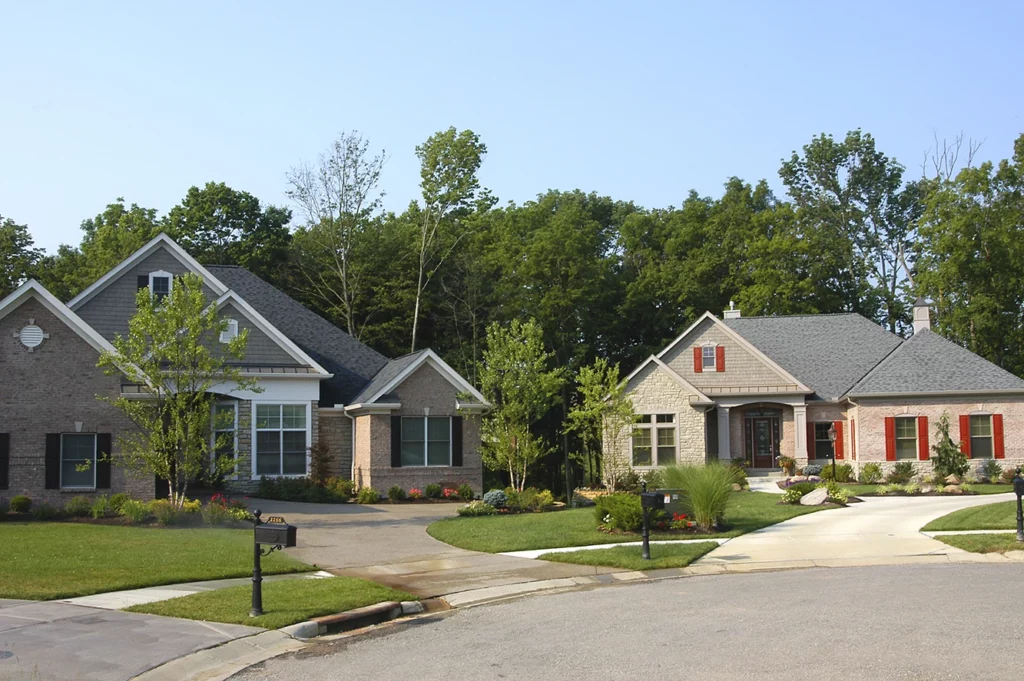 Streetscape with single-family homes | Eagle’s Watch at Ingram’s Ridge, Anderson Township, Ohio