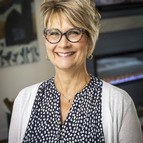 Tonya Ragle | Executive Assistant, Closing Coordinator, Traditions Building & Development Group